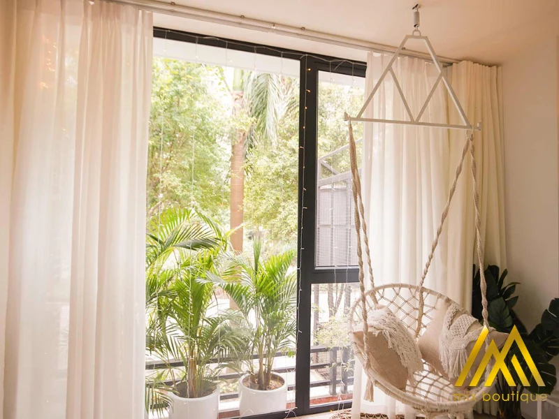 Phòng tình yêu có xích đu