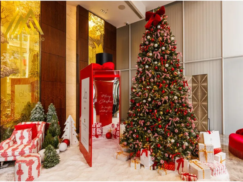 khách sạn trang trí noel