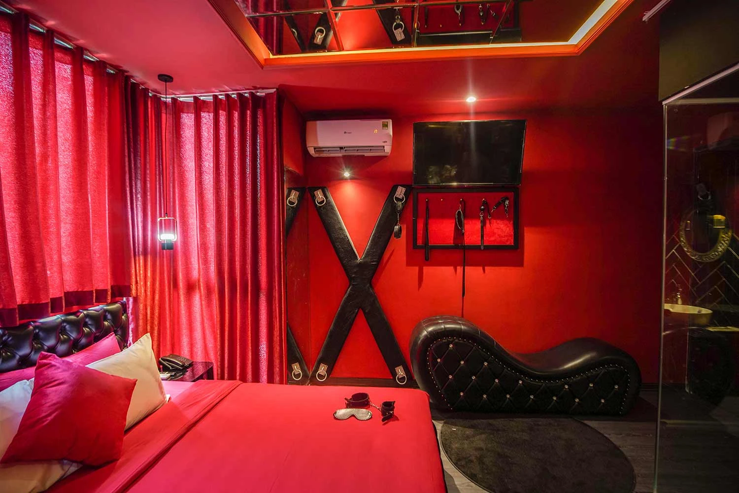 Khách Sạn 50 Sắc Thái Hà Nội: Trải Nghiệm Thăng Hoa Tại Mix Hotel