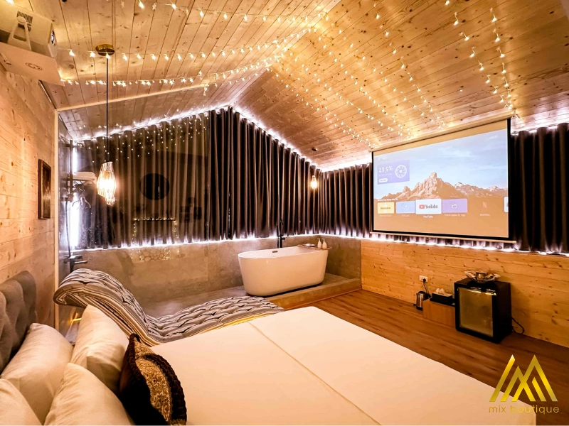 Ý tưởng hẹn hò mới lạ tại khách sạn - Trải nghiệm Netflix and Chill tuyệt vời