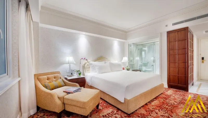 Apricot Hotel