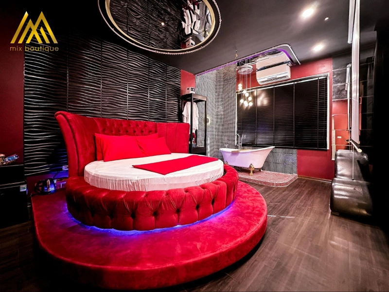 Scarlet 303 sở hữu phong cách thiết kế táo bạo khơi dậy mọi giác quan