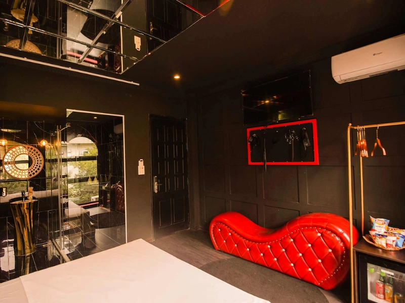 Khách sạn Mix Hotel có ghế tình yêu