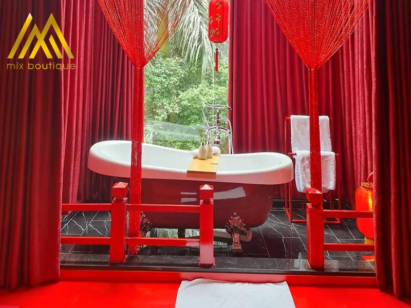 Khách sạn tình yêu có phòng chủ đề nhật bản