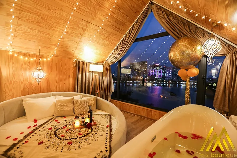 Ý tưởng hẹn hò mới lạ tại khách sạn - Chill view ngắm toàn cảnh thành phố