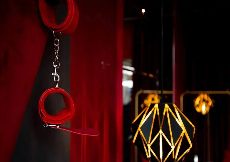 khách sạn ghế tantra
